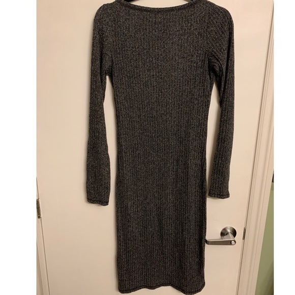 Wilfred Free Sweater Dress (from Aritzia) - Picture 3 of 4